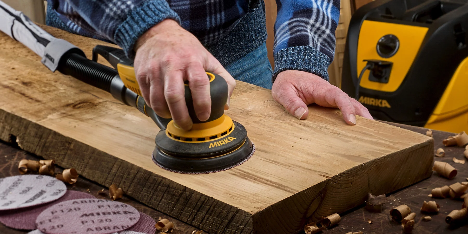 Sanding with Anker Stuy water-based coatings